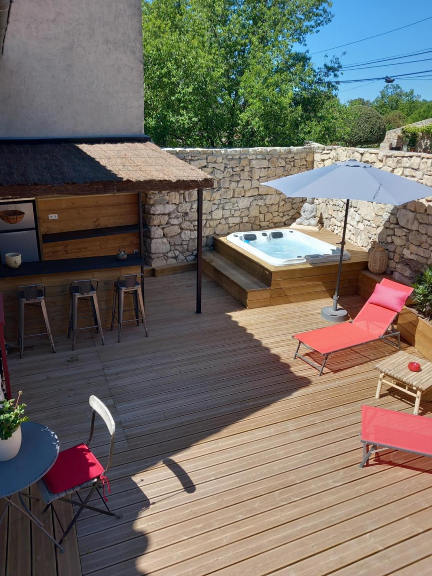 Murs  Chez Daniele Chambre Avec Jacuzzi Et Terrasse Privee المظهر الخارجي الصورة